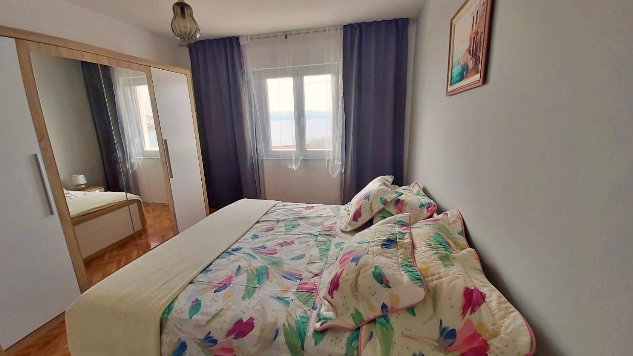 Apartment Cedo Омиш Экстерьер фото