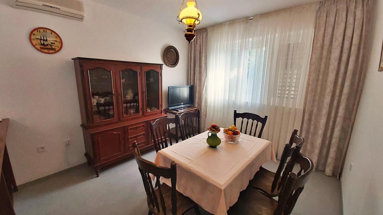 Apartment Cedo Омиш Экстерьер фото