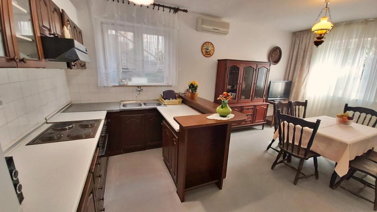 Apartment Cedo Омиш Экстерьер фото