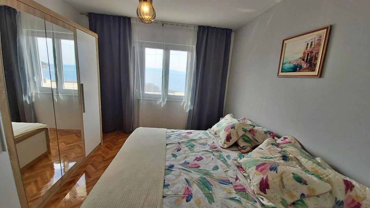 Apartment Cedo Омиш Экстерьер фото